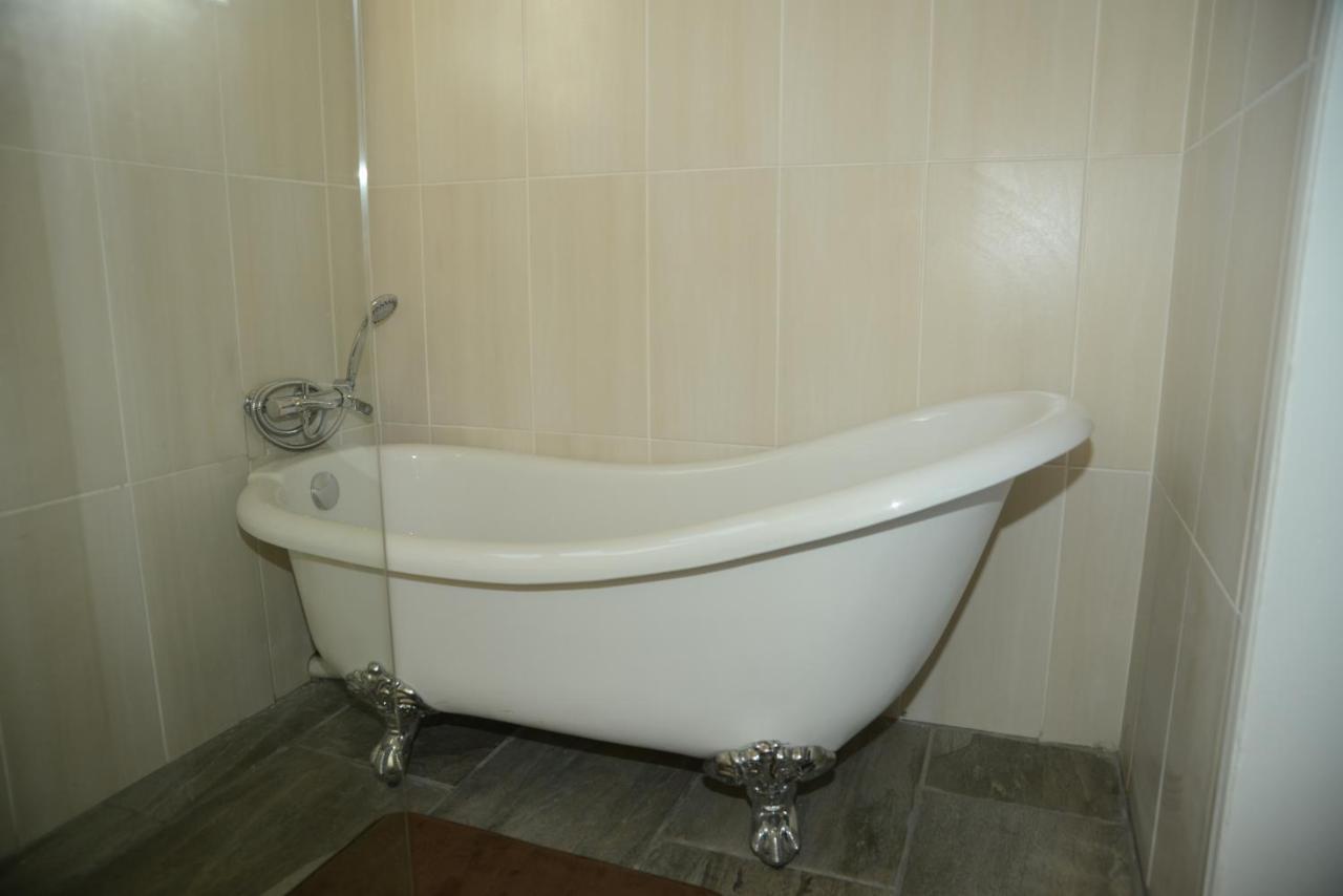 Skylight Lodge Harrismith Εξωτερικό φωτογραφία